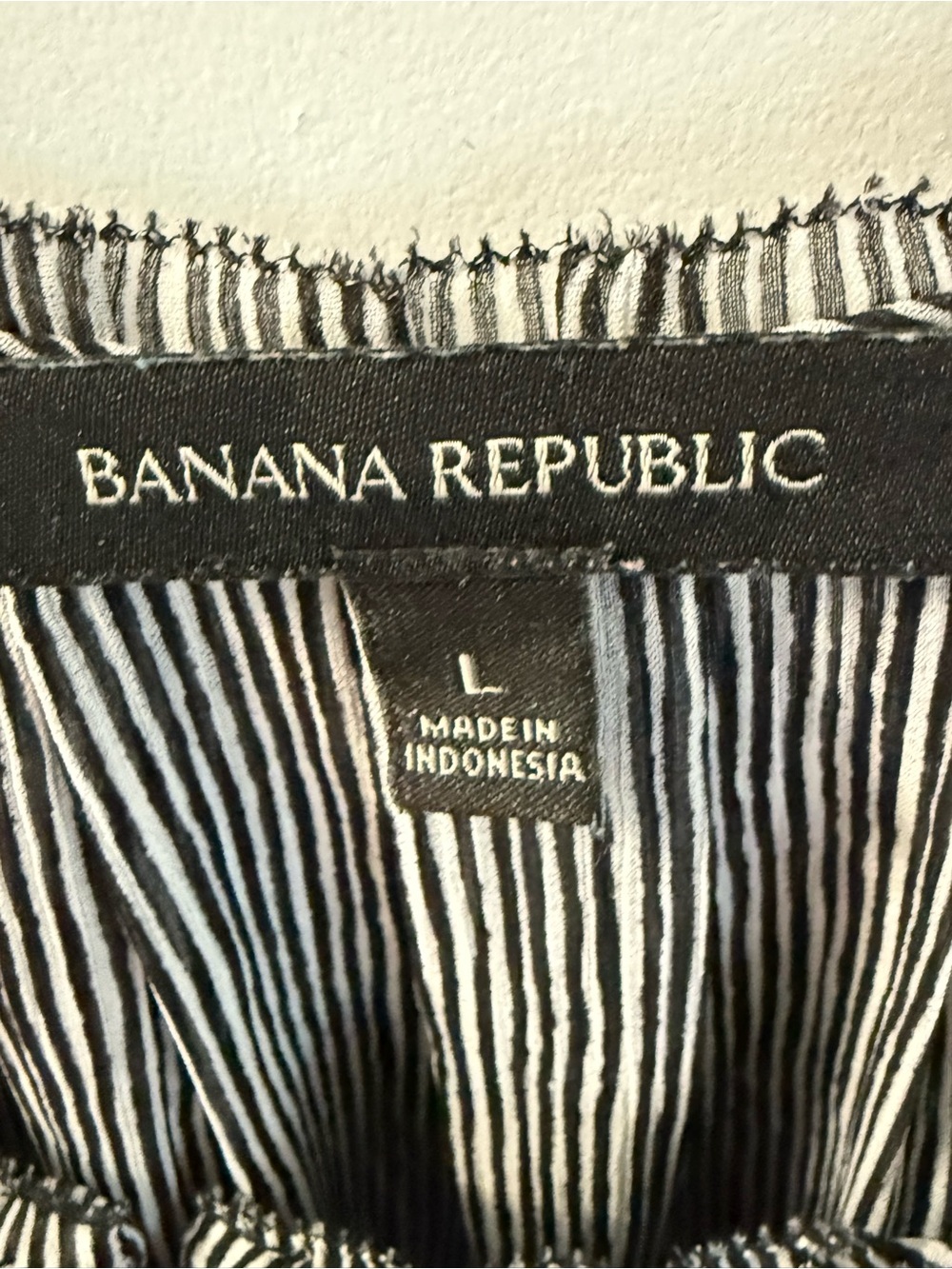Banana Republic Black‎ & White Pinstripe Ruffle-Sleeve Top - Picture 2 of 4
